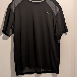 Reel Legends Men's Black and Gray Short Sleeve Tee